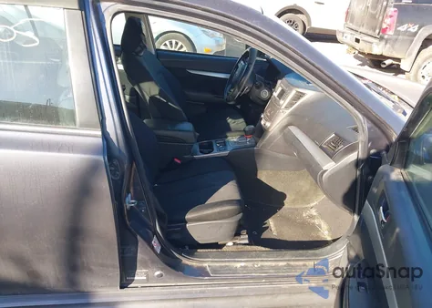 2014 Subaru Legacy 2.5I Premium из США, поврежденный, VIN 4S3BMBC68E3003856